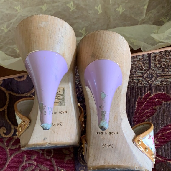 Authentic Louis Vuitton white multicolor mules - Picture 9 of 16